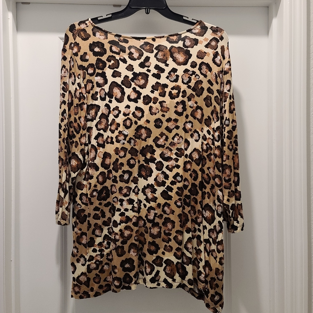 Ruby Rd Women’s Leopard Print Blouse - Picture 2 of 3